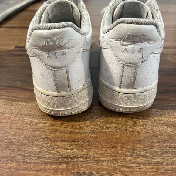 Air Force ones - Picture 3 of 7